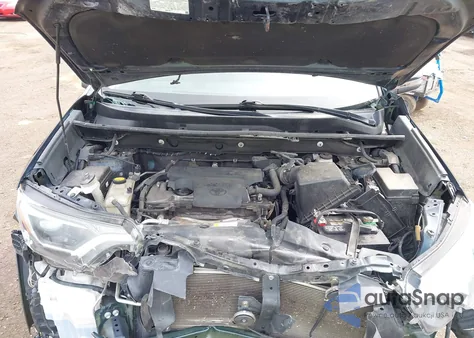 2017 Toyota Rav4 Xle z USA, uszkodzony, nr VIN 2T3RFREV5HW559503